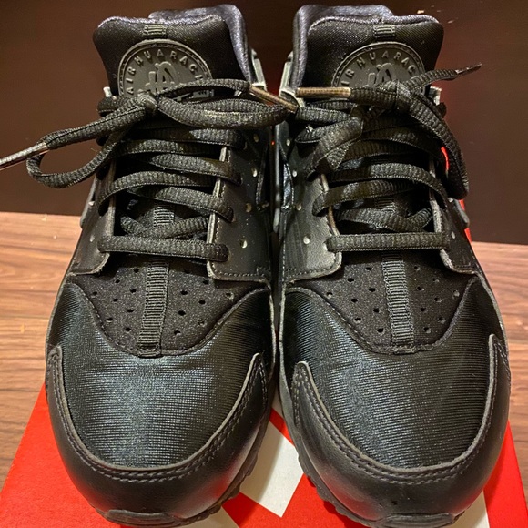 Nike Air Hurache (like new) - Picture 5 of 6